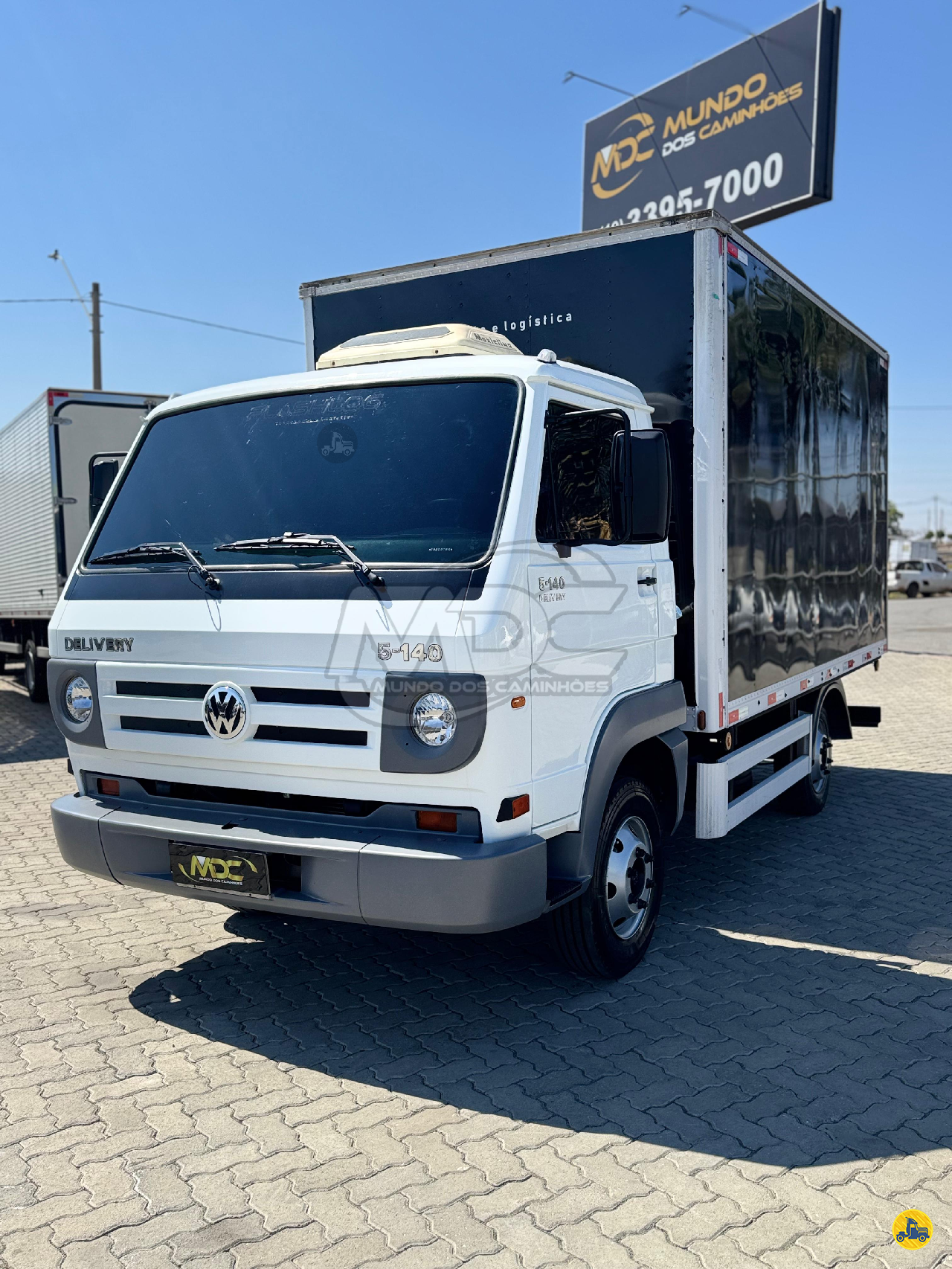 CAMINHAO VOLKSWAGEN VW 5140 Baú Furgão 3/4 4x2 Mundo dos Caminhões SUMARE SÃO PAULO SP
